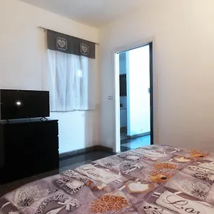 https://appartament-bari.barihotels.org